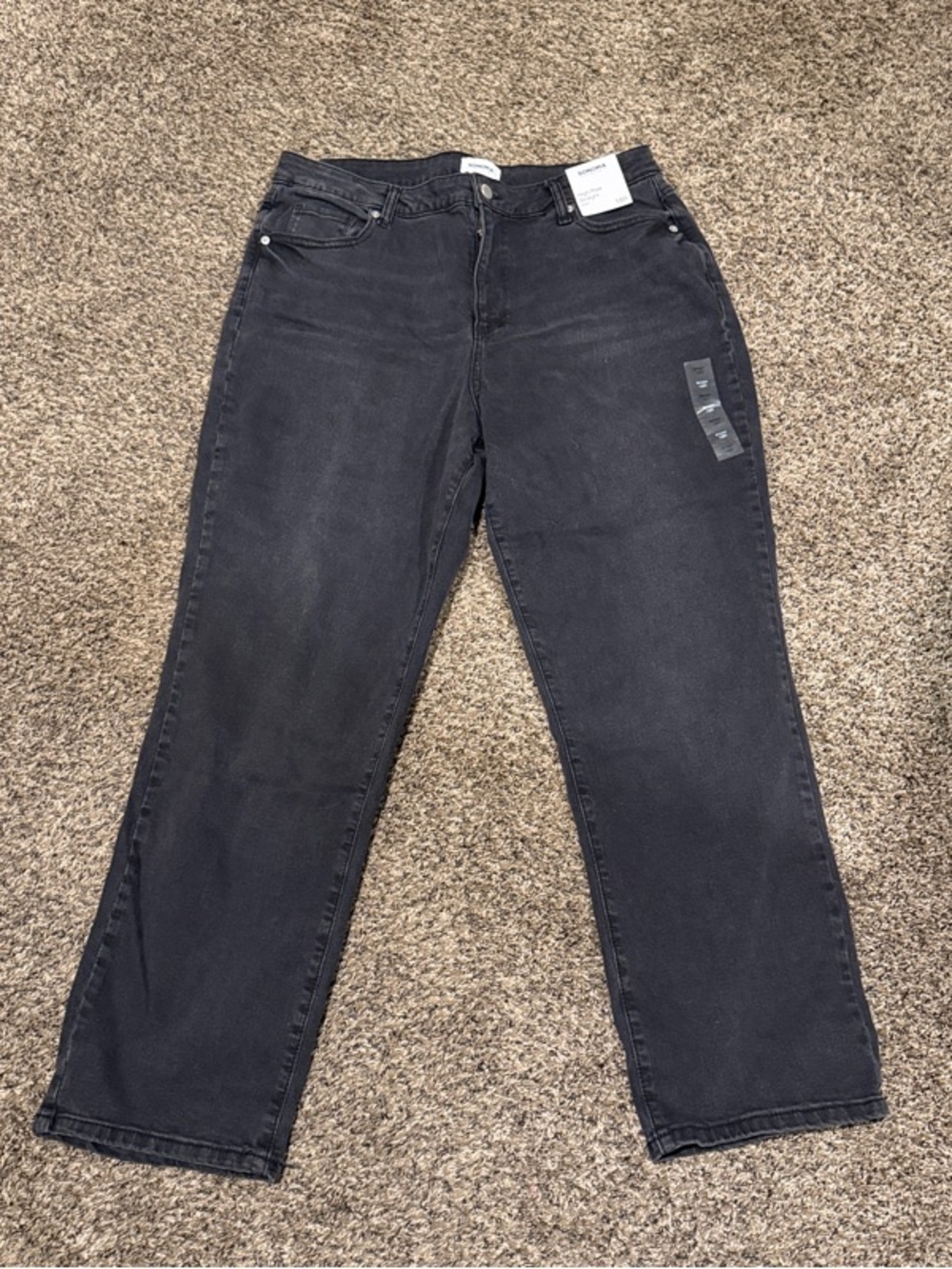 Sonoma Straight Leg Jeans in Washed Black